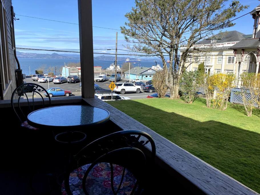 Historic Downtown Riverview Flat, No. 2 Astoria Exteriör bild
